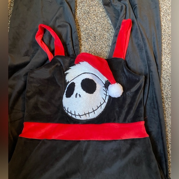 (NWOT)Nightmare before Christmas-jumpsuit Size Junior large - Picture 2 of 4